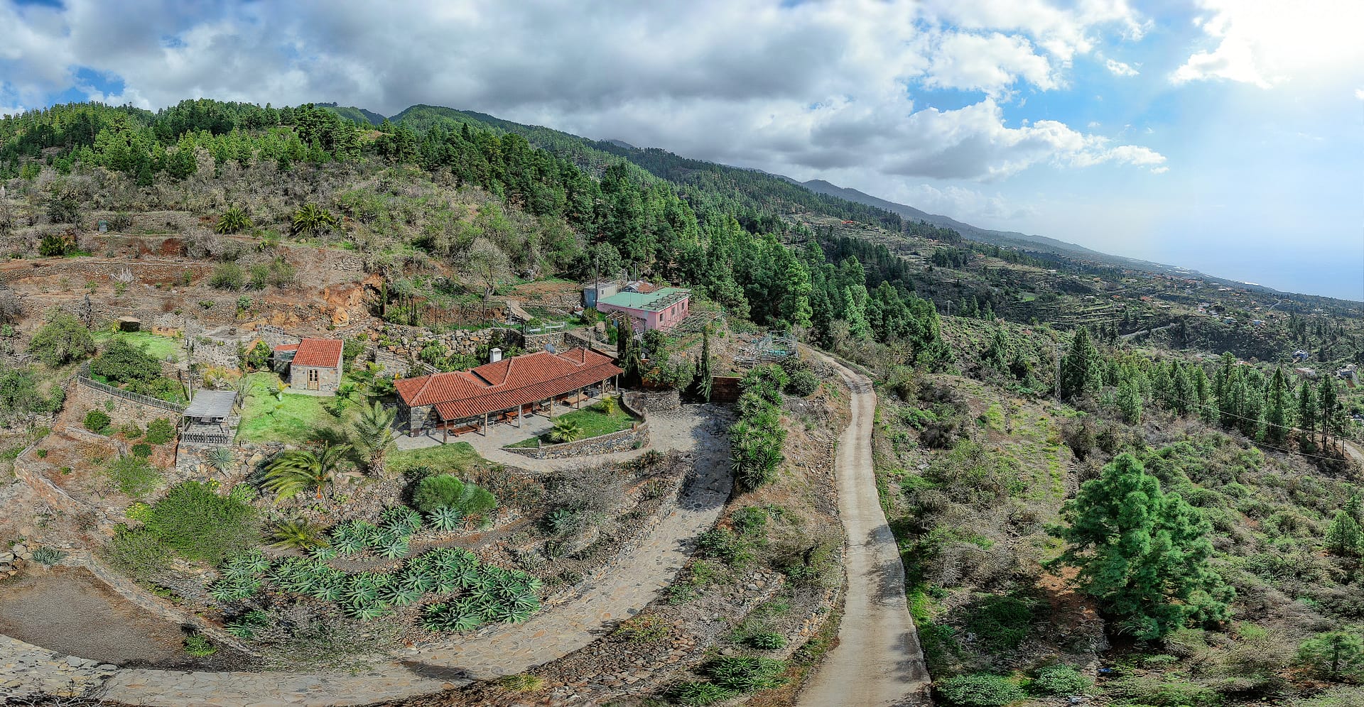 Imagen Villa Rural por piloto de drones